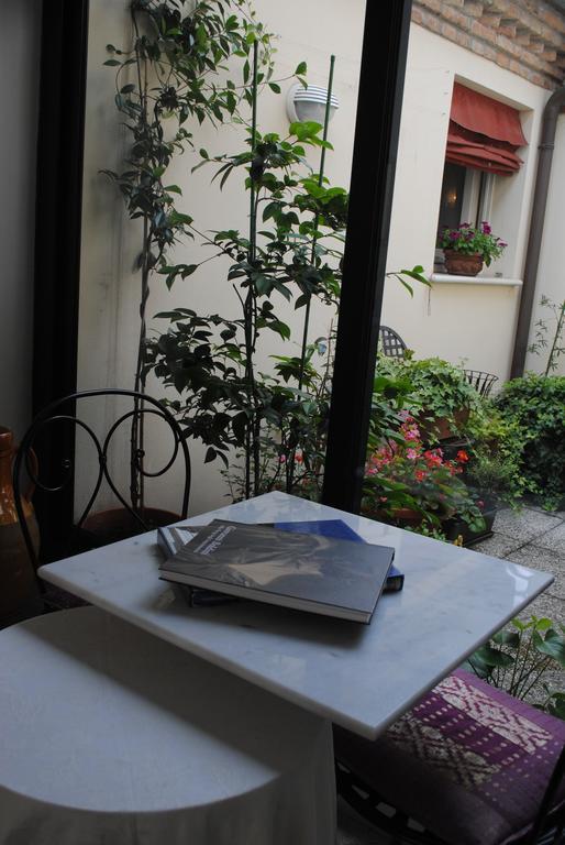 フェラーラ Il Bagattino Bed & Breakfast エクステリア 写真