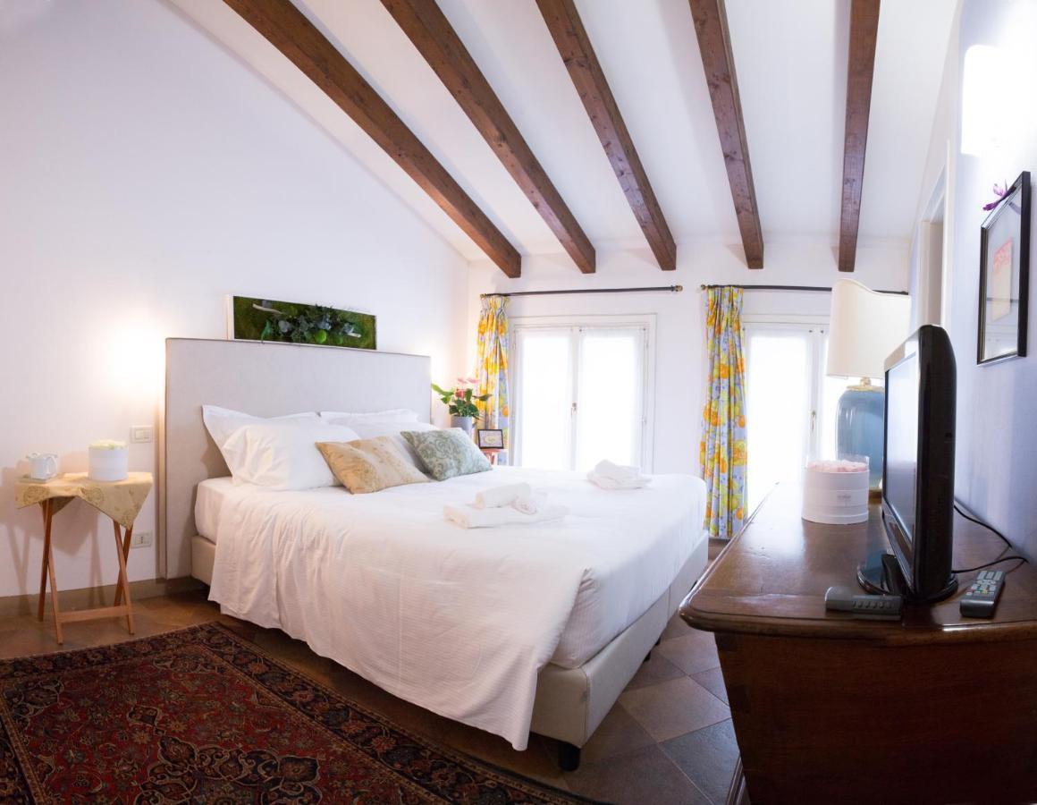 フェラーラ Il Bagattino Bed & Breakfast エクステリア 写真